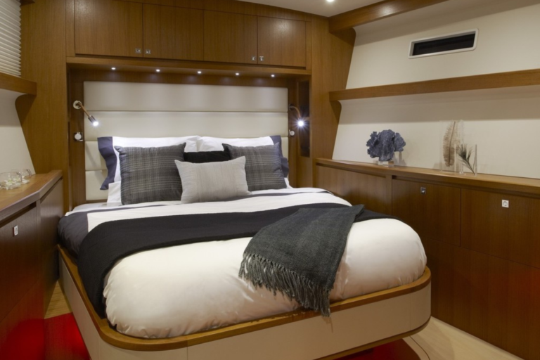 80ft Lightweight Canting Keel Boat Bedroom Interior by Marxcraft