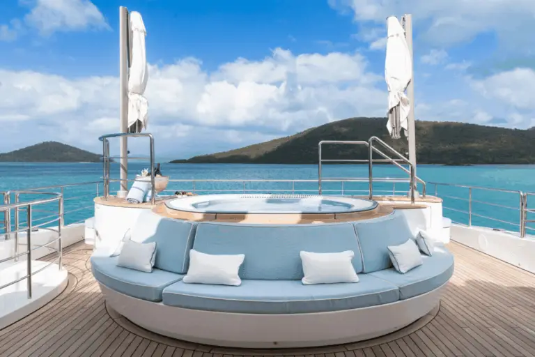 Marxcraft's Refit of 177ft Luxury Yacht for Ahoy Club (8)
